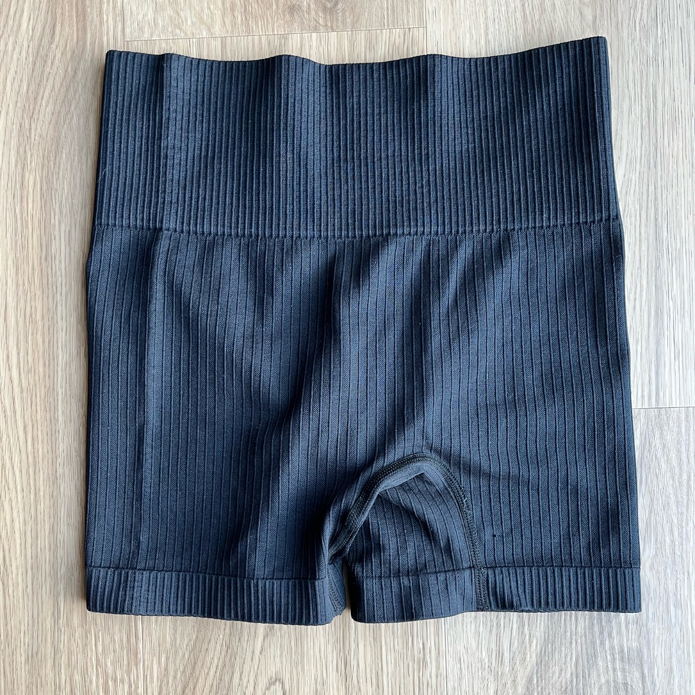 Women SHEIN workout shorts size small